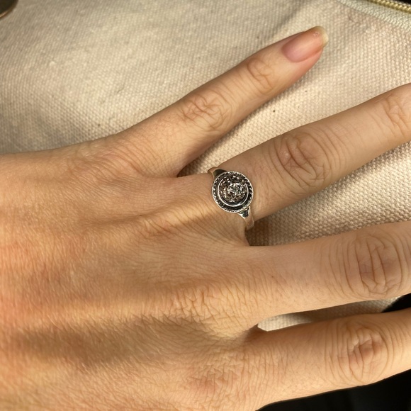 Sparkly Crystal Stone Ring - Picture 14 of 14